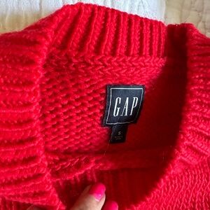 Gently used Gap sweater; women’s small, red & pink